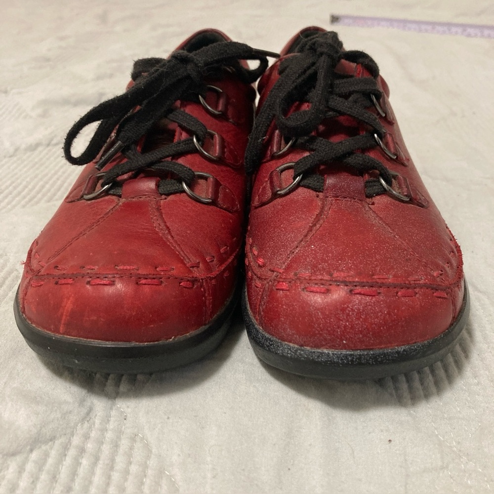 Ziera Shoes Sz EU37 US7 Red Leather Lace Up Comfort Flats All Sorts - Picture 15 of 16